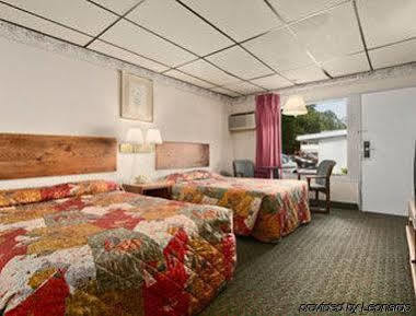 Casino Hotel *